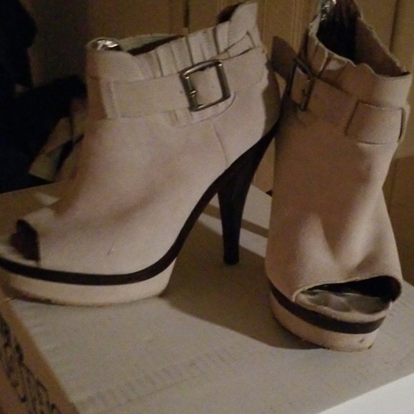 Steve Madden boot - Picture 1 of 5